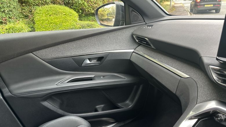 Peugeot 3008 1.2 Hybrid 136 Allure Premium+ 5dr e-DSC6 Petrol Estate